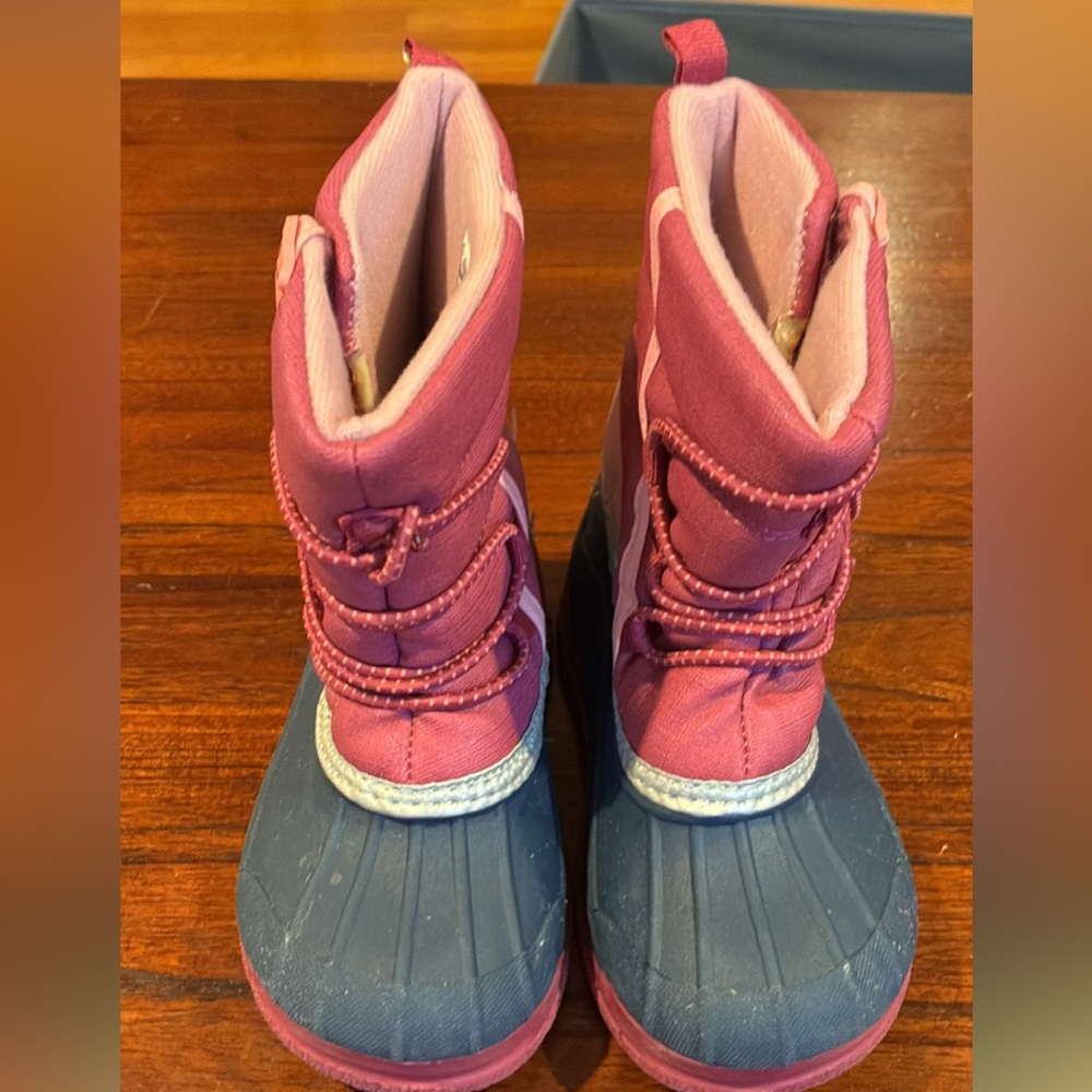OskKosh B’gosh Pink and Blue Winter Boots toddler size 8